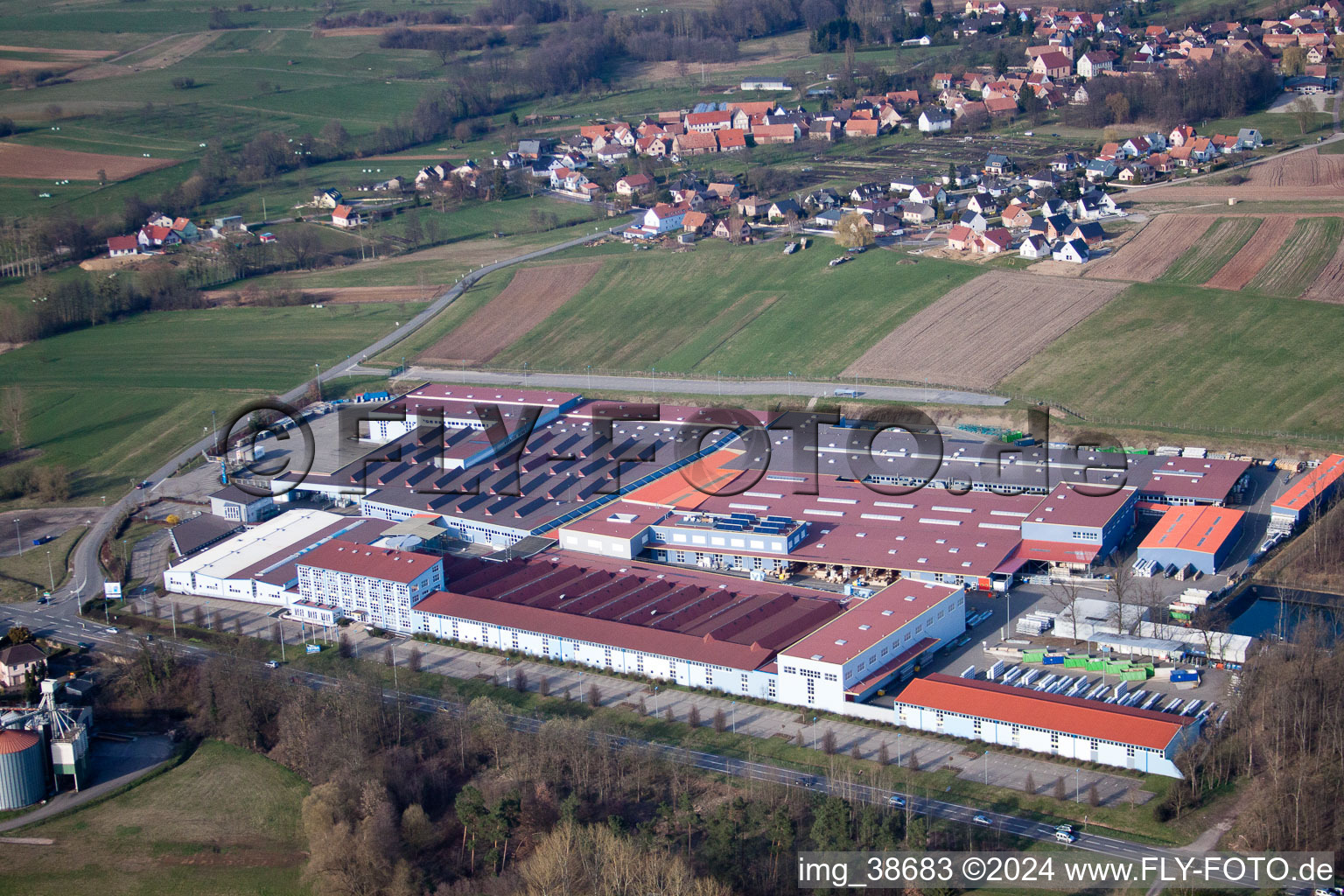 Photographie aérienne de Locaux de l'usine Tryba à Gundershoffen dans le département Bas Rhin, France