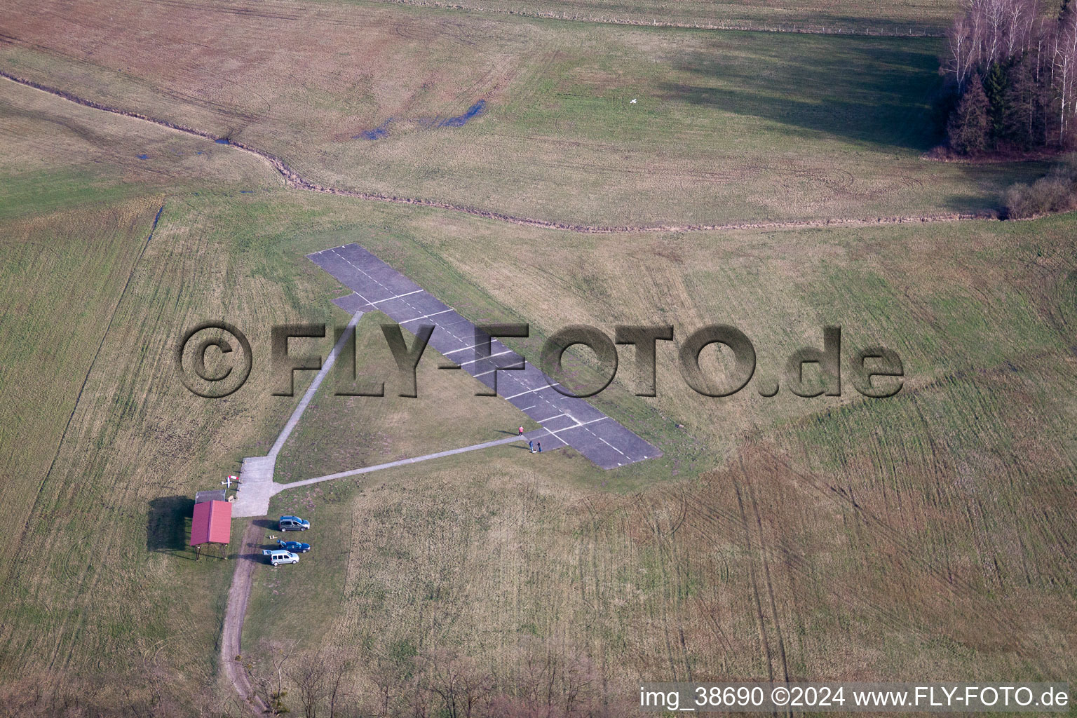 Vue aérienne de Aérodrome modèle à Griesbach dans le département Bas Rhin, France