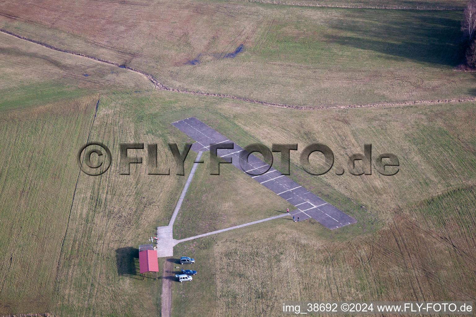 Vue aérienne de Aérodrome modèle à Griesbach dans le département Bas Rhin, France