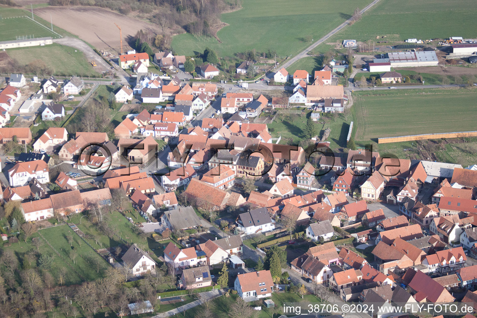 Morsbronn-les-Bains dans le département Bas Rhin, France vue du ciel