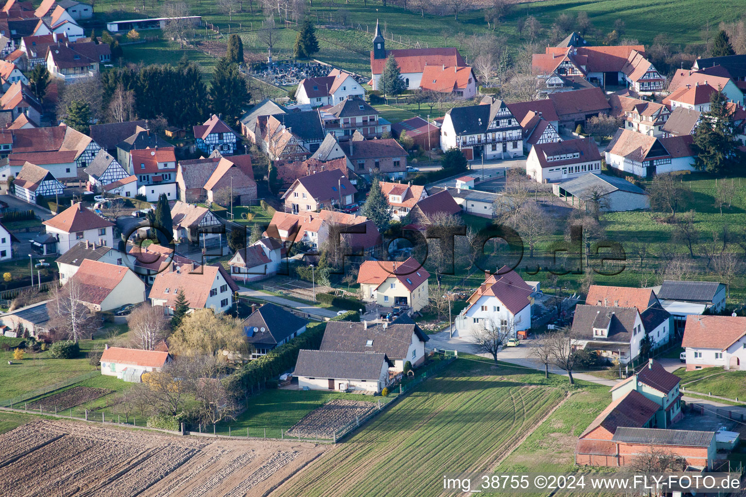 Vue d'oiseau de Retschwiller dans le département Bas Rhin, France