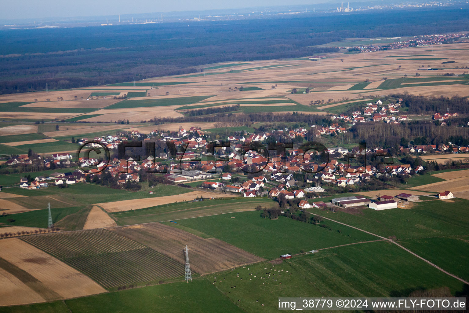 Vue aérienne de Bremmelbach dans le département Bas Rhin, France