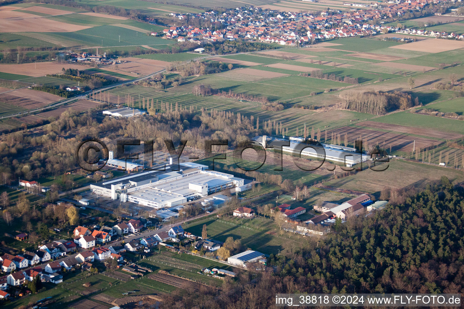 Vue aérienne de Quartier Schaidt in Wörth am Rhein dans le département Rhénanie-Palatinat, Allemagne