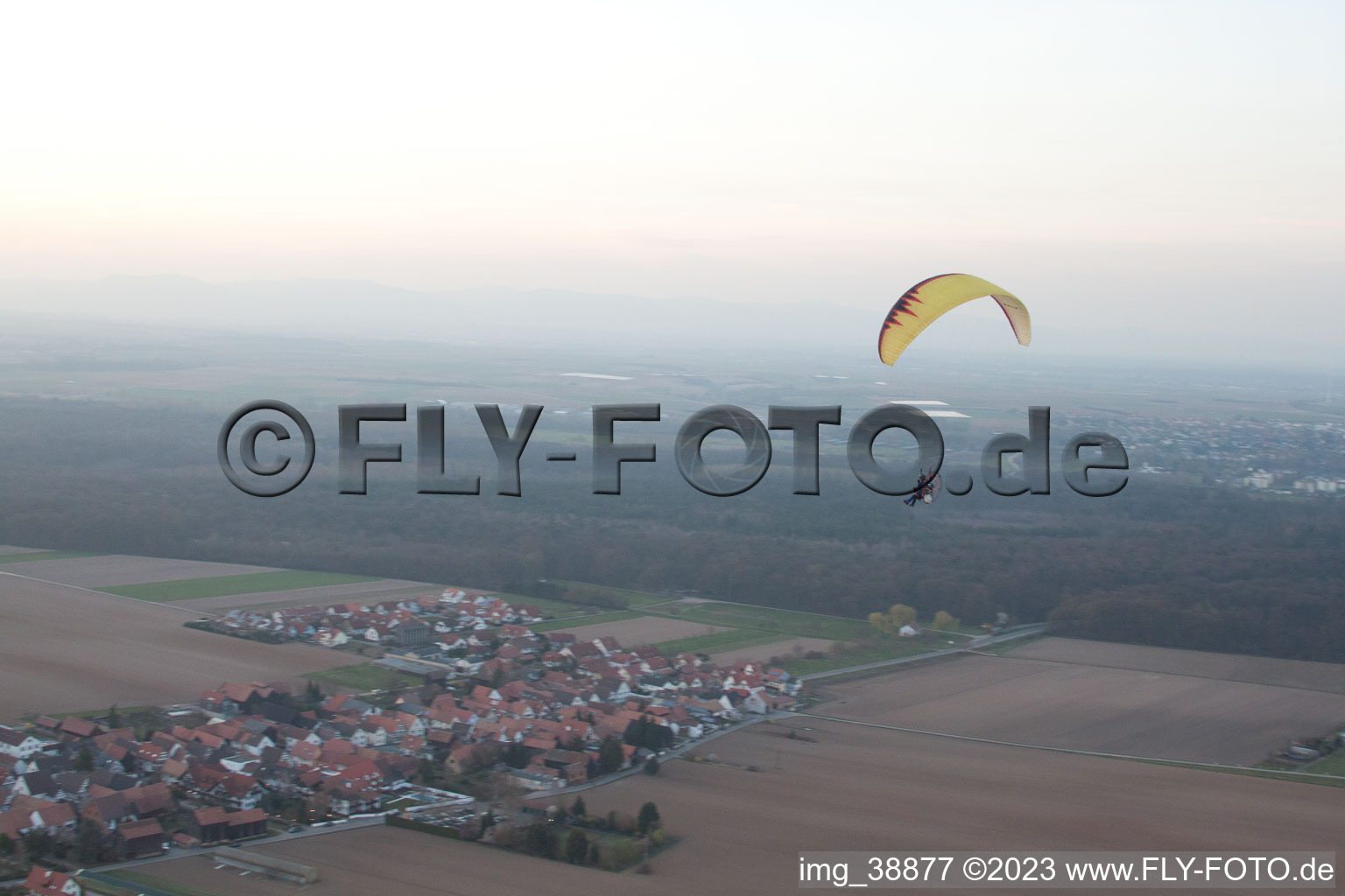 Vue d'oiseau de Quartier Hayna in Herxheim bei Landau dans le département Rhénanie-Palatinat, Allemagne