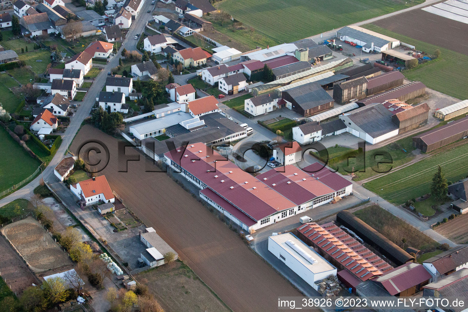 Vue d'oiseau de Quartier Herxheim in Herxheim bei Landau dans le département Rhénanie-Palatinat, Allemagne