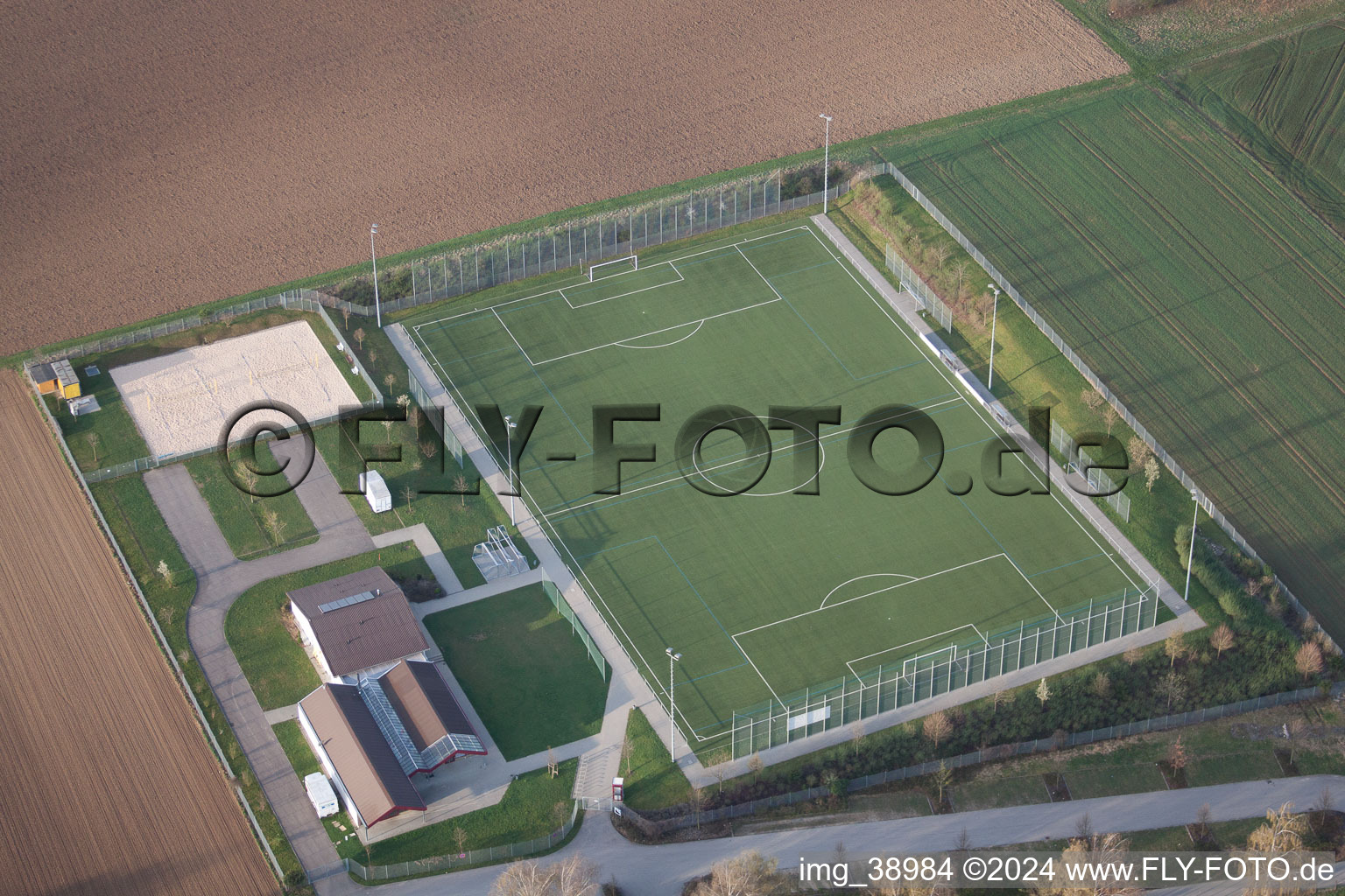 Vue aérienne de Korntal, terrain de sport à Esslinger Weg 1 à le quartier Münchingen in Korntal-Münchingen dans le département Bade-Wurtemberg, Allemagne