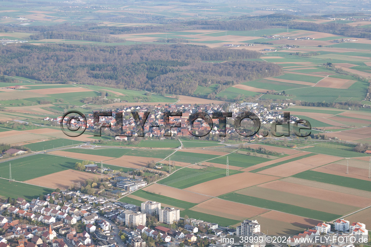 Vue aérienne de Schöckingen à Ditzingen dans le département Bade-Wurtemberg, Allemagne