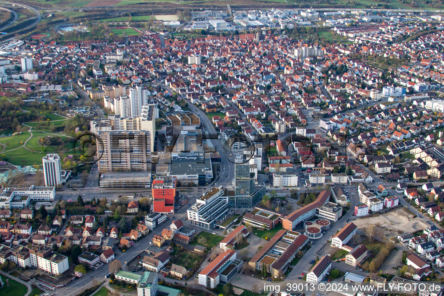 Vue aérienne de Quartier Eltingen in Leonberg dans le département Bade-Wurtemberg, Allemagne