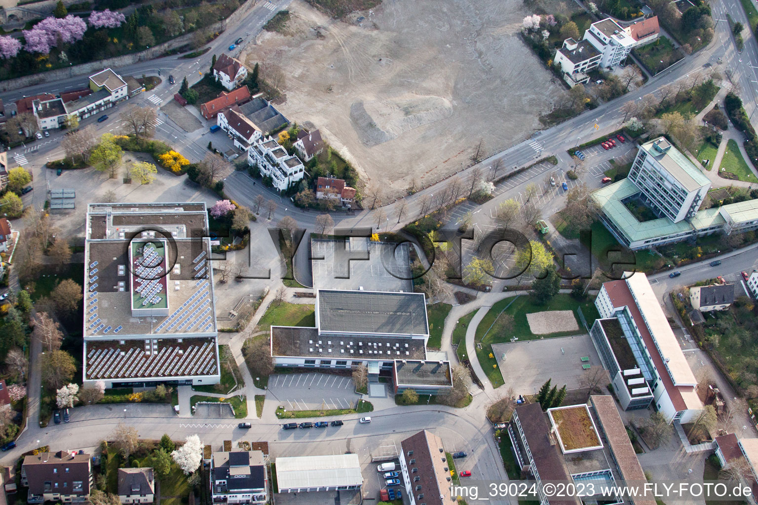 Vue oblique de Lycée Johannes Kepler, Lindenstr à Leonberg dans le département Bade-Wurtemberg, Allemagne
