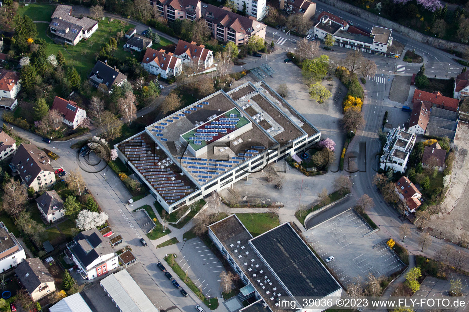 Lycée Johannes Kepler, Lindenstr à Leonberg dans le département Bade-Wurtemberg, Allemagne depuis l'avion