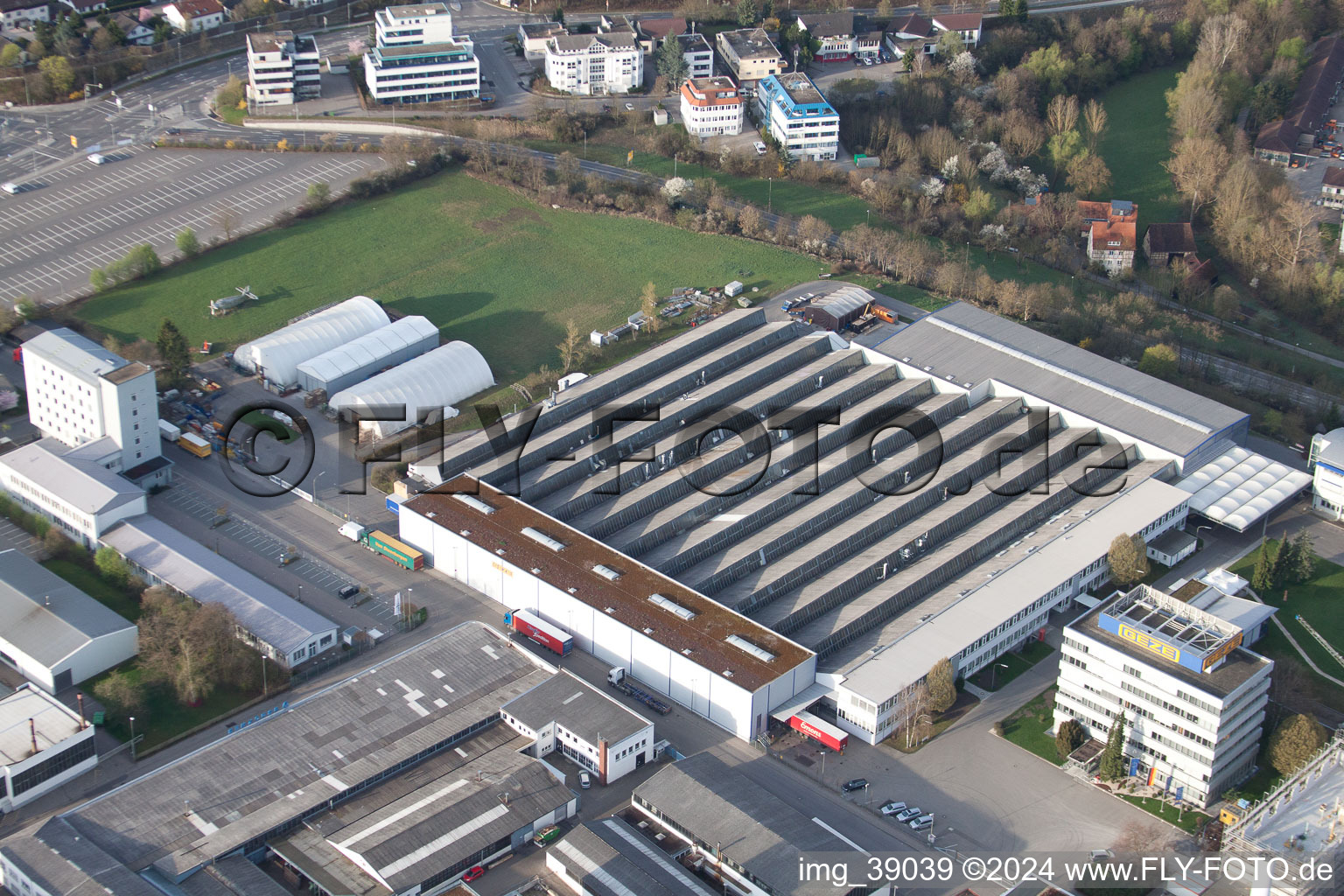 Vue aérienne de GEZE Reinhold-Vöster-Straße à Leonberg dans le département Bade-Wurtemberg, Allemagne