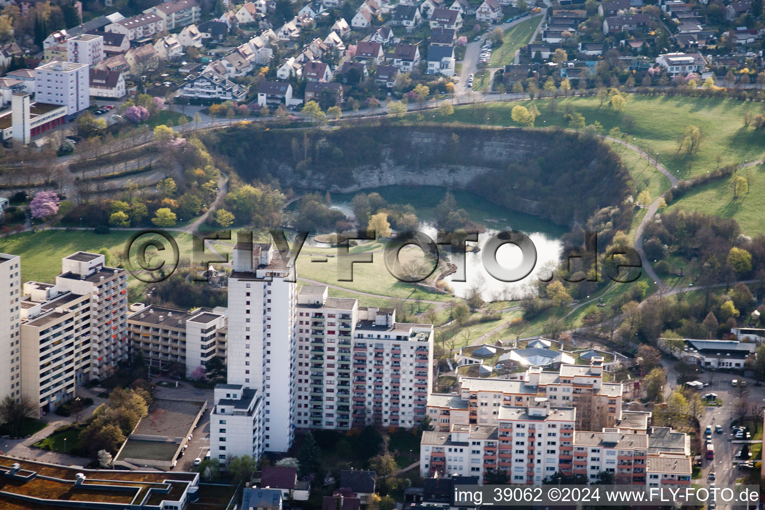 Vue aérienne de Centre Léo à le quartier Eltingen in Leonberg dans le département Bade-Wurtemberg, Allemagne