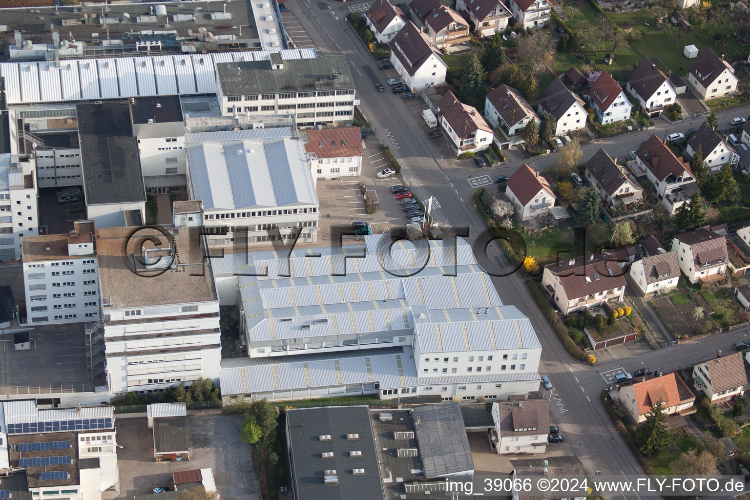 Vue aérienne de Dieselstr à le quartier Eltingen in Leonberg dans le département Bade-Wurtemberg, Allemagne