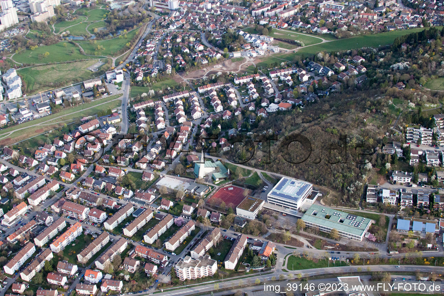 Photographie aérienne de École August Lämmle, Gerlinger Straße à le quartier Ramtel in Leonberg dans le département Bade-Wurtemberg, Allemagne