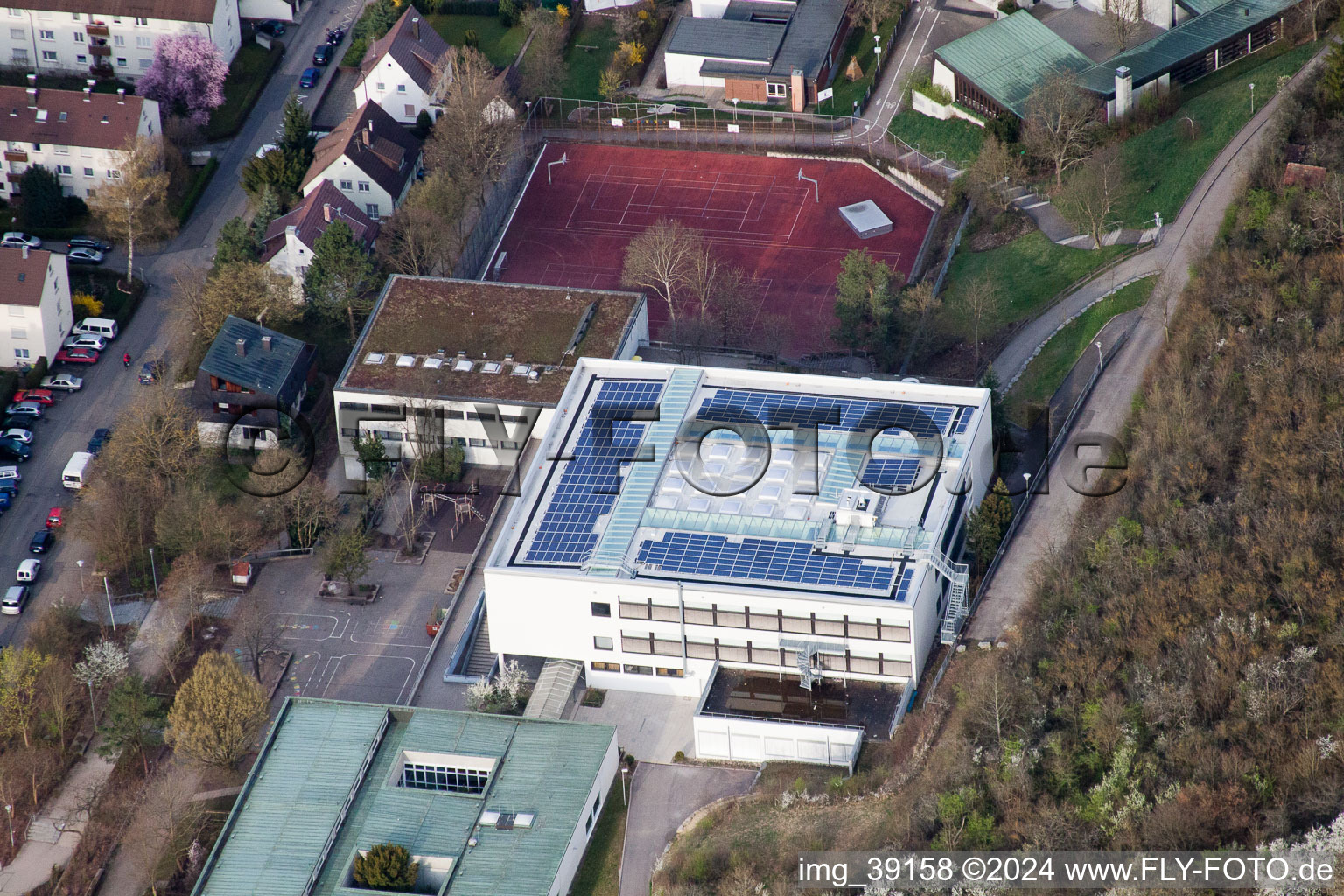 École August Lämmle, Gerlinger Straße à le quartier Ramtel in Leonberg dans le département Bade-Wurtemberg, Allemagne hors des airs