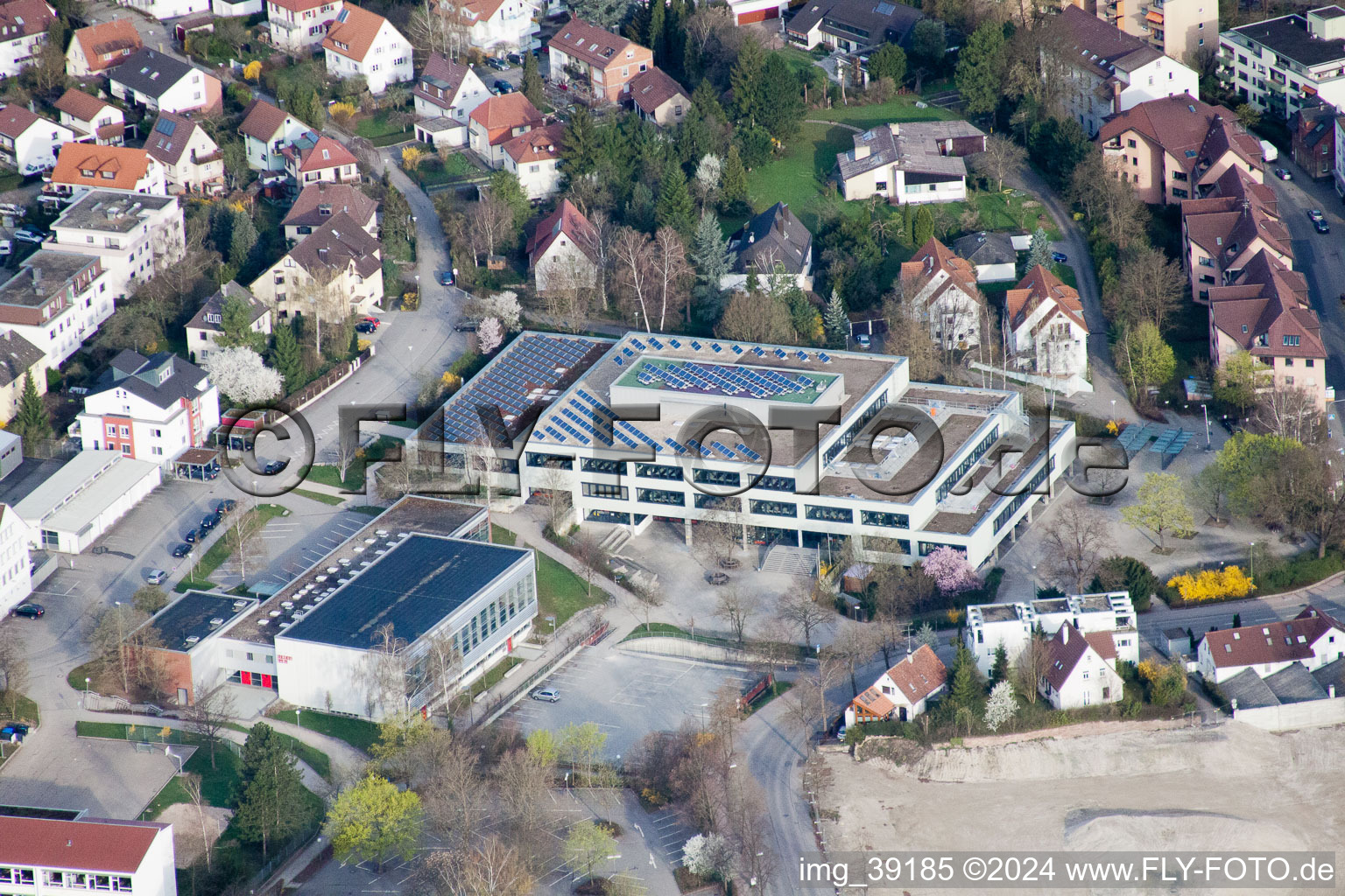 Lycée Johannes Kepler, Lindenstr à Leonberg dans le département Bade-Wurtemberg, Allemagne d'un drone