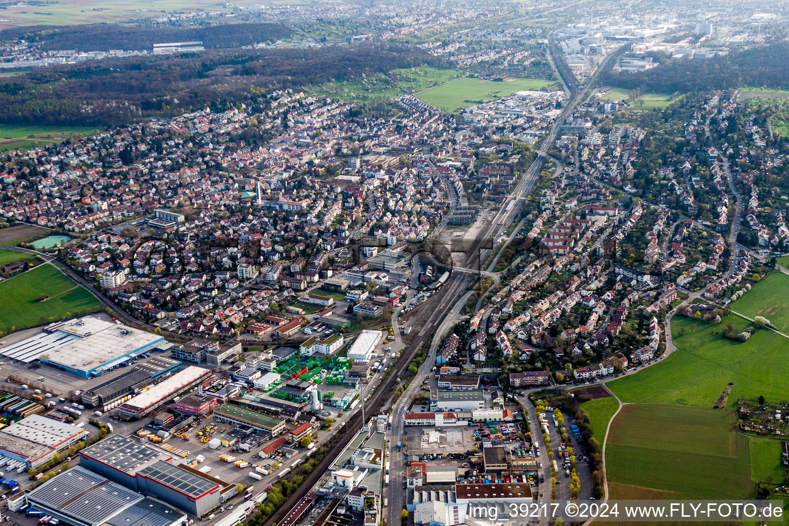 Vue aérienne de Vallée Korntale à Korntal-Münchingen dans le département Bade-Wurtemberg, Allemagne