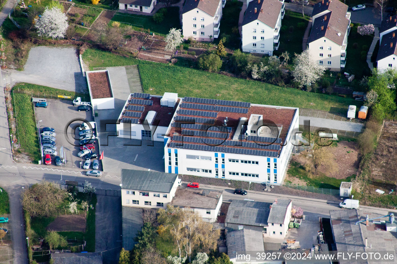 Photographie aérienne de Langro Chemie, Porschestrasse 12 à le quartier Zuffenhausen in Stuttgart dans le département Bade-Wurtemberg, Allemagne