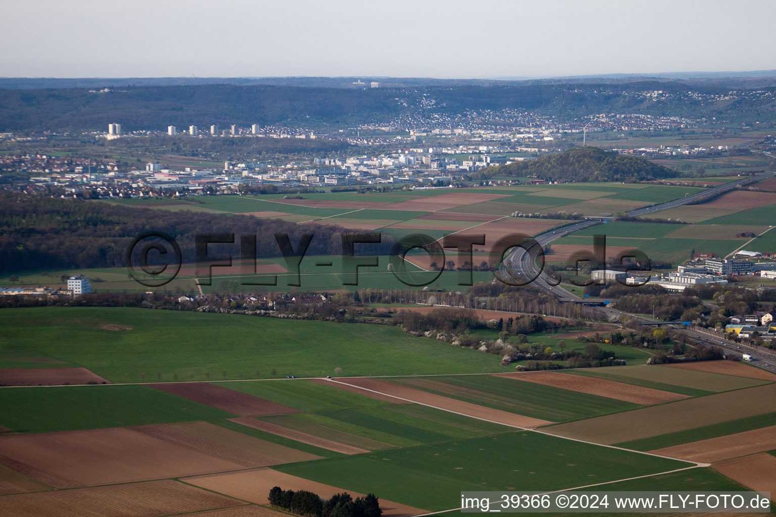 Vue aérienne de Stuttgart-Korntal du nord-est à Korntal-Münchingen dans le département Bade-Wurtemberg, Allemagne