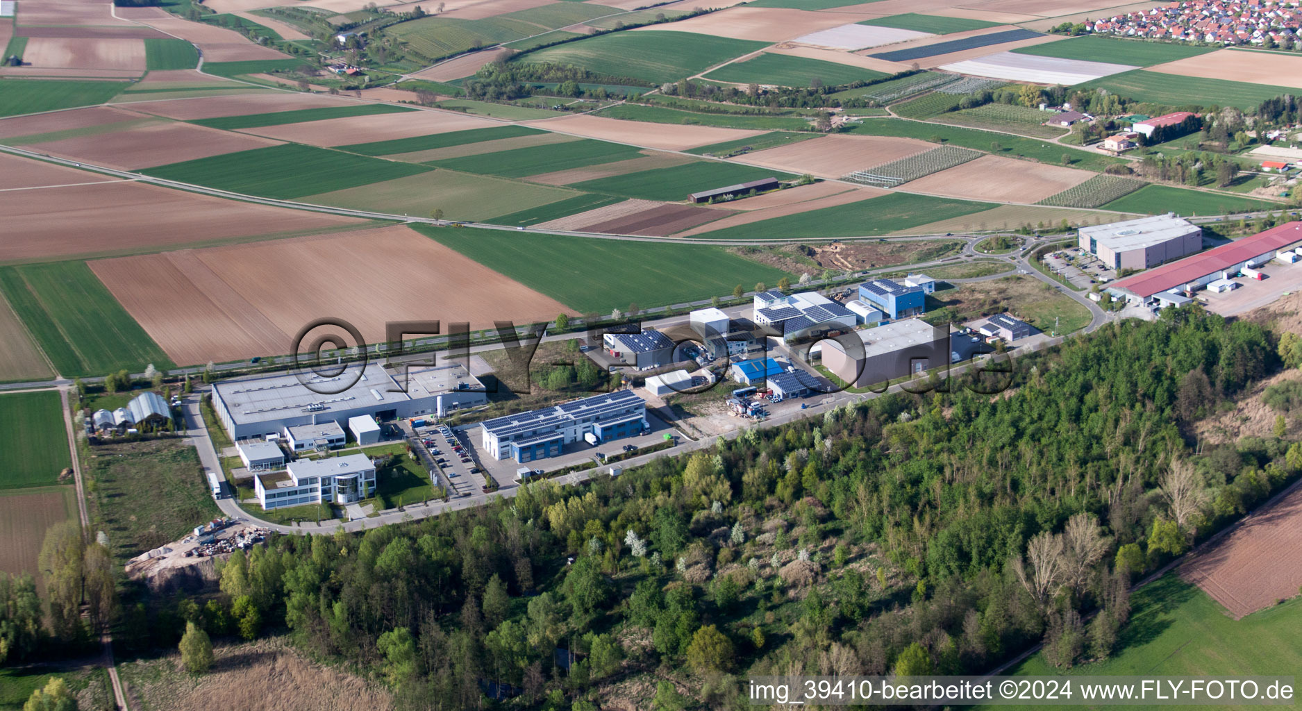 Vue aérienne de Quartier Herxheim in Herxheim bei Landau dans le département Rhénanie-Palatinat, Allemagne