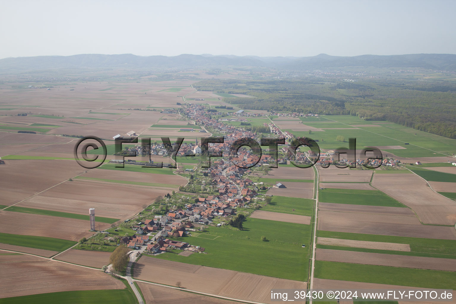 Image drone de Salmbach dans le département Bas Rhin, France