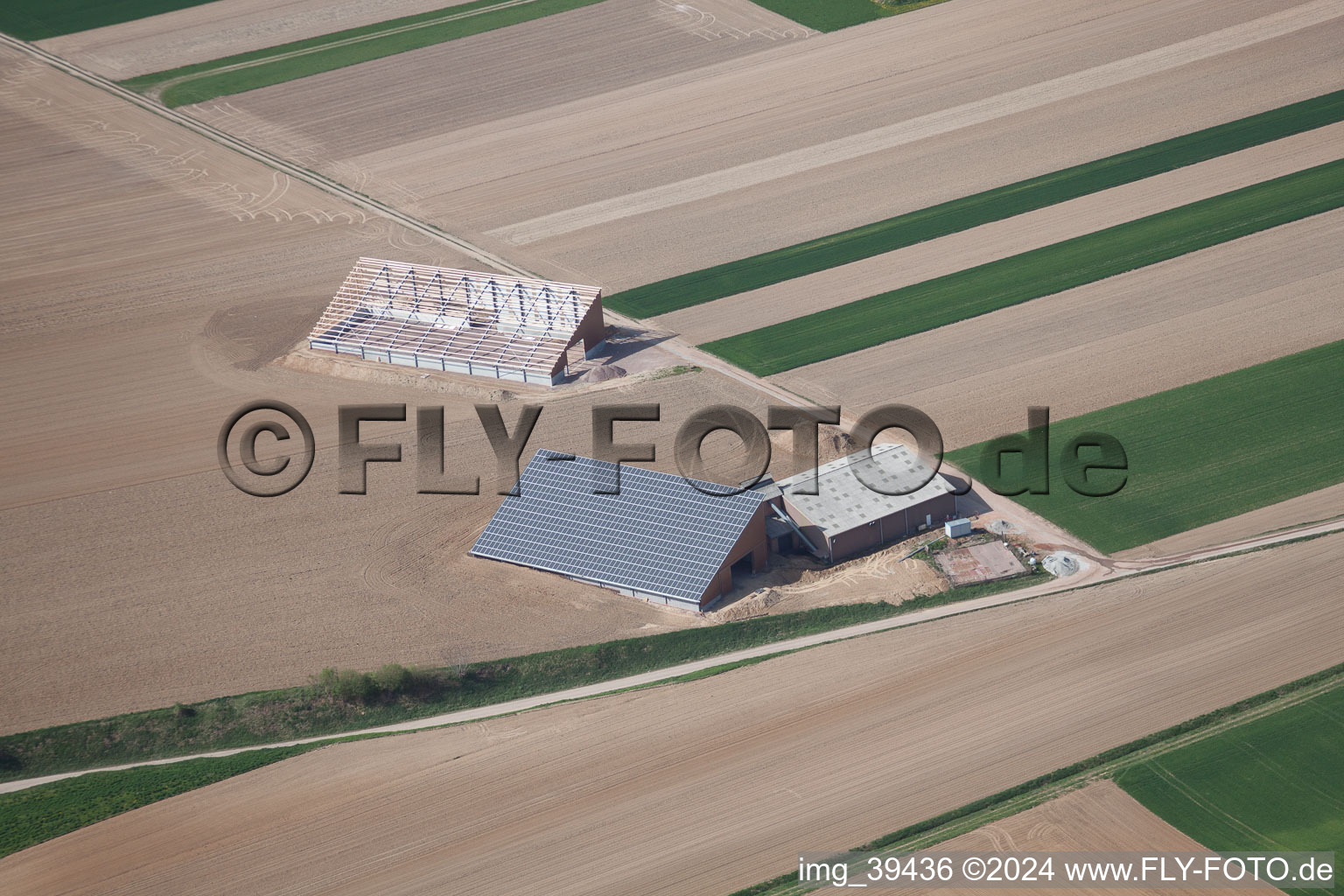 Schleithal dans le département Bas Rhin, France d'un drone