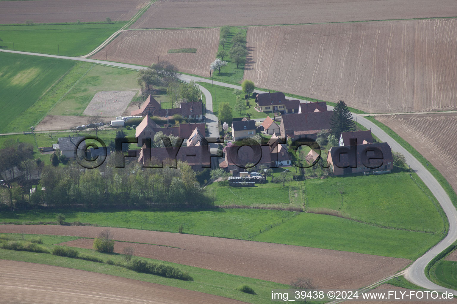 Vue aérienne de Schleithal dans le département Bas Rhin, France