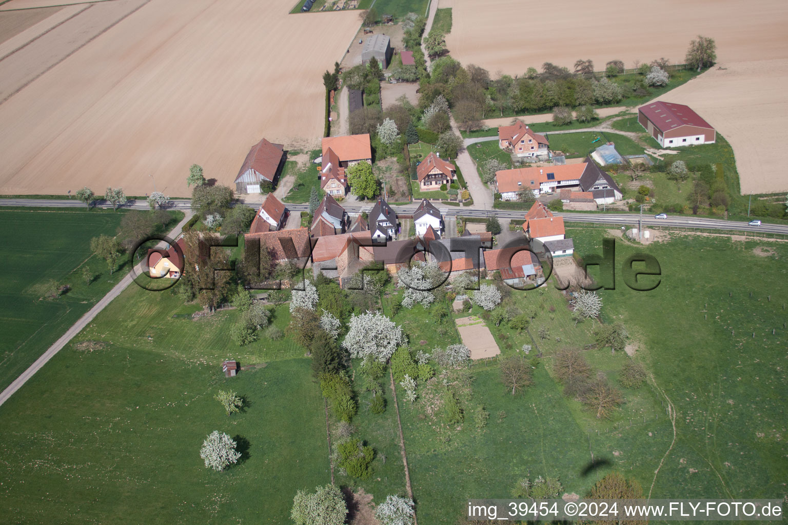 Vue d'oiseau de Seebach dans le département Bas Rhin, France