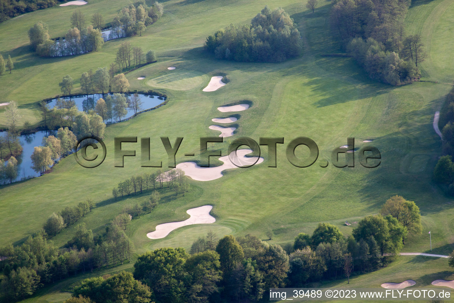 Vue oblique de Club de golf Soufflenheim Baden-Baden à Soufflenheim dans le département Bas Rhin, France
