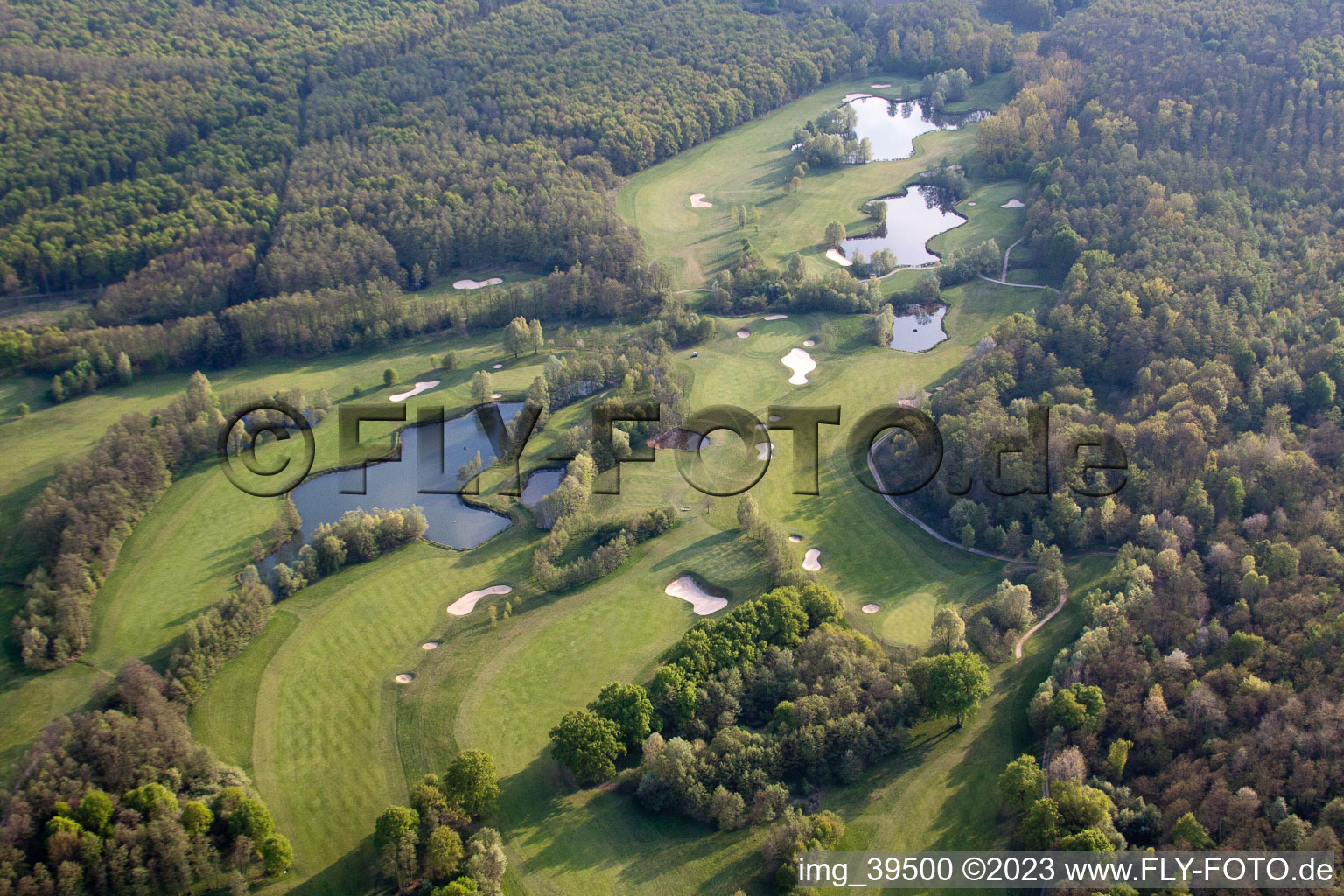Club de golf Soufflenheim Baden-Baden à Soufflenheim dans le département Bas Rhin, France vu d'un drone