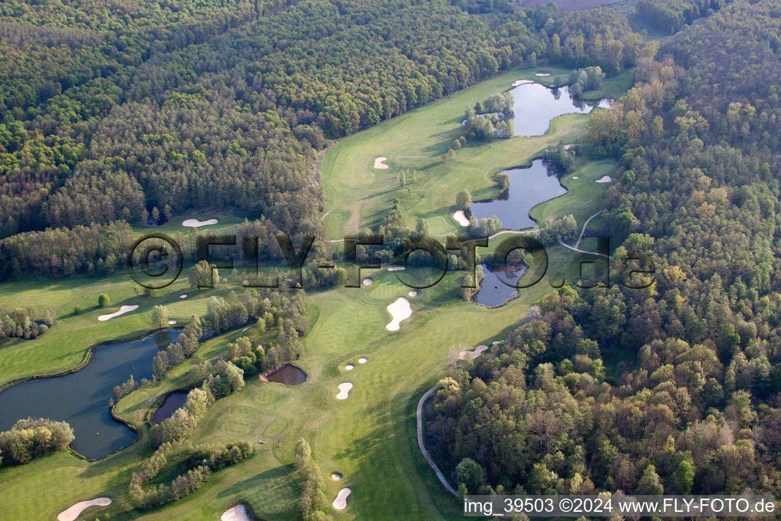 Vue oblique de Club de golf Soufflenheim Baden-Baden à Soufflenheim dans le département Bas Rhin, France