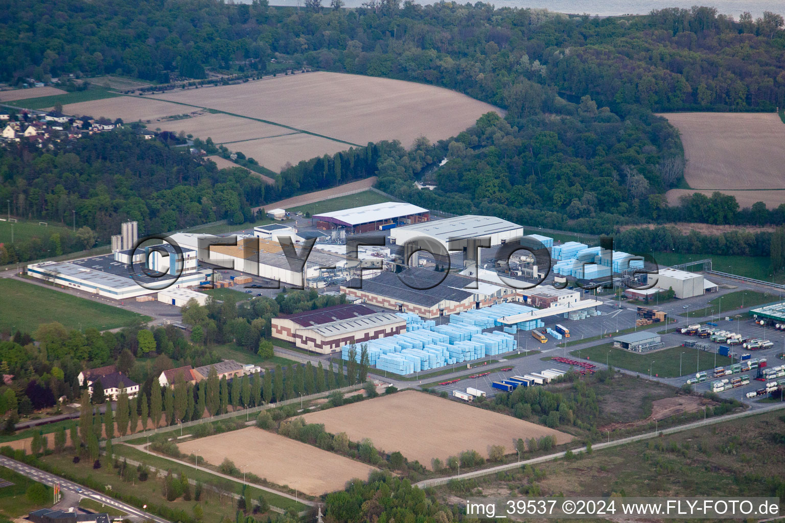 Drusenheim dans le département Bas Rhin, France vue du ciel