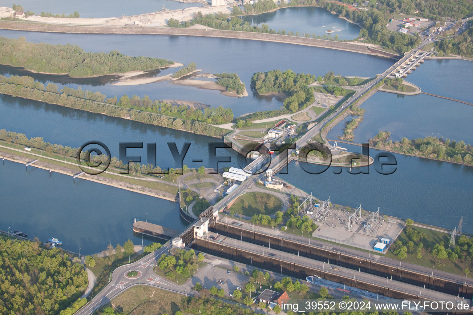 Image drone de Gambsheim dans le département Bas Rhin, France