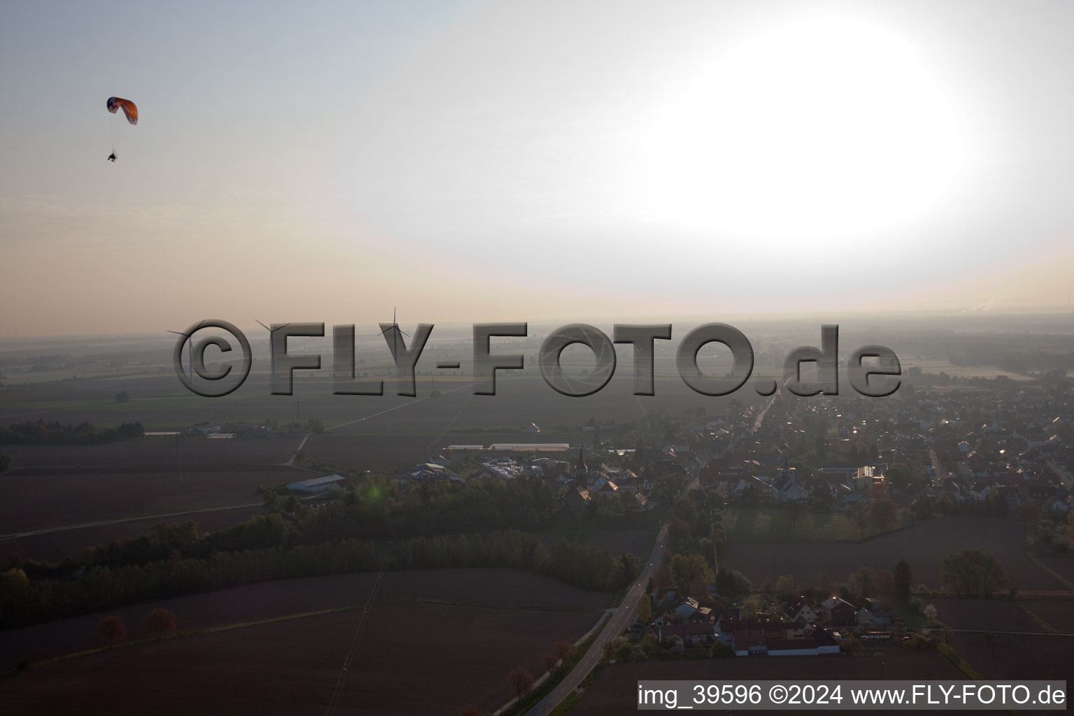 Photographie aérienne de Freckenfeld dans le département Rhénanie-Palatinat, Allemagne