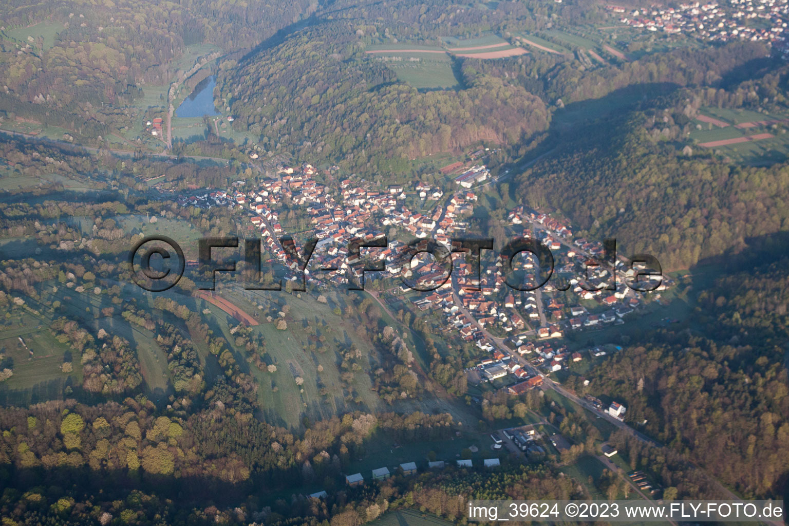 Silz dans le département Rhénanie-Palatinat, Allemagne d'un drone