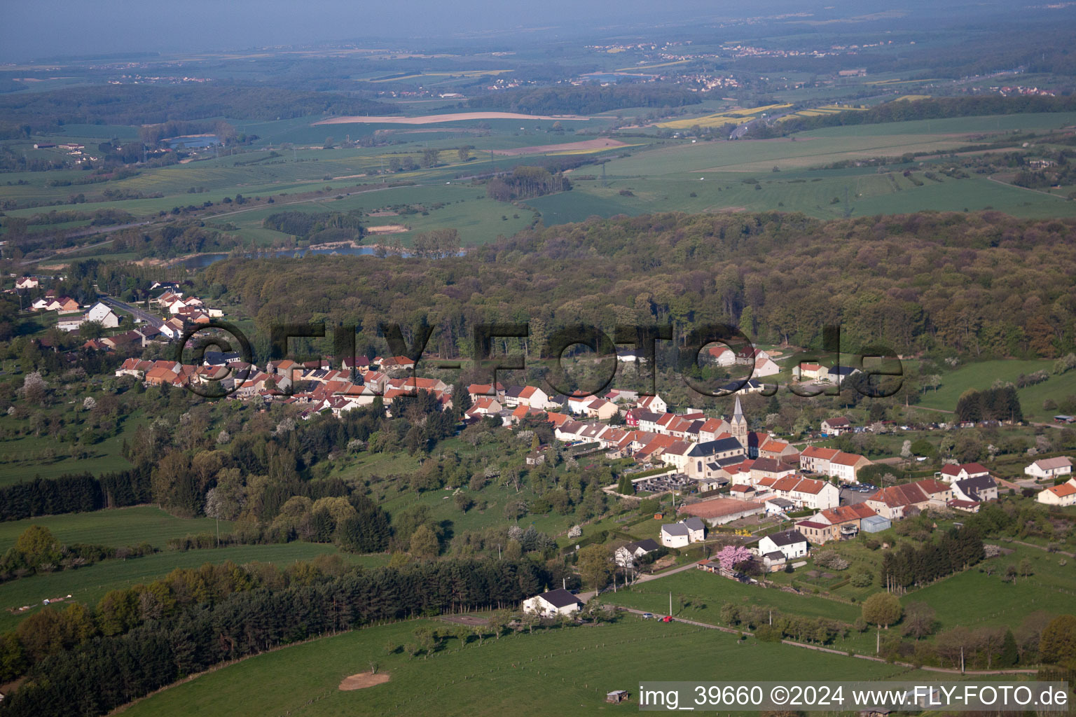 Vue aérienne de Ernestviller dans le département Moselle, France