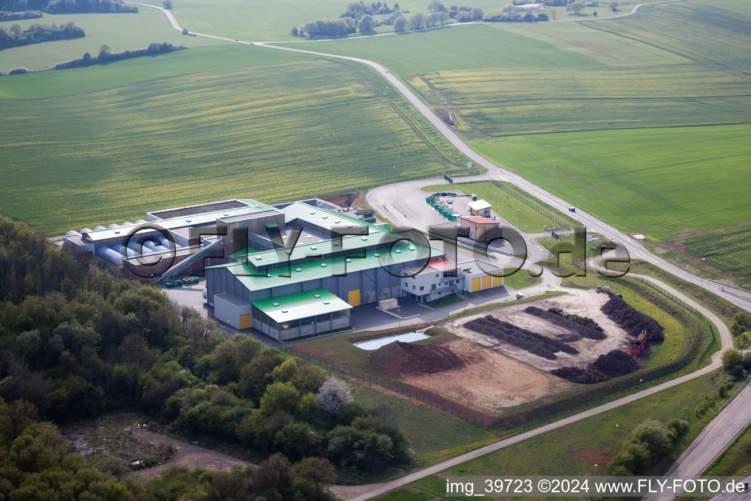 Vue aérienne de Déchetterie à Villers-la-Montagne dans le département Meurthe et Moselle, France