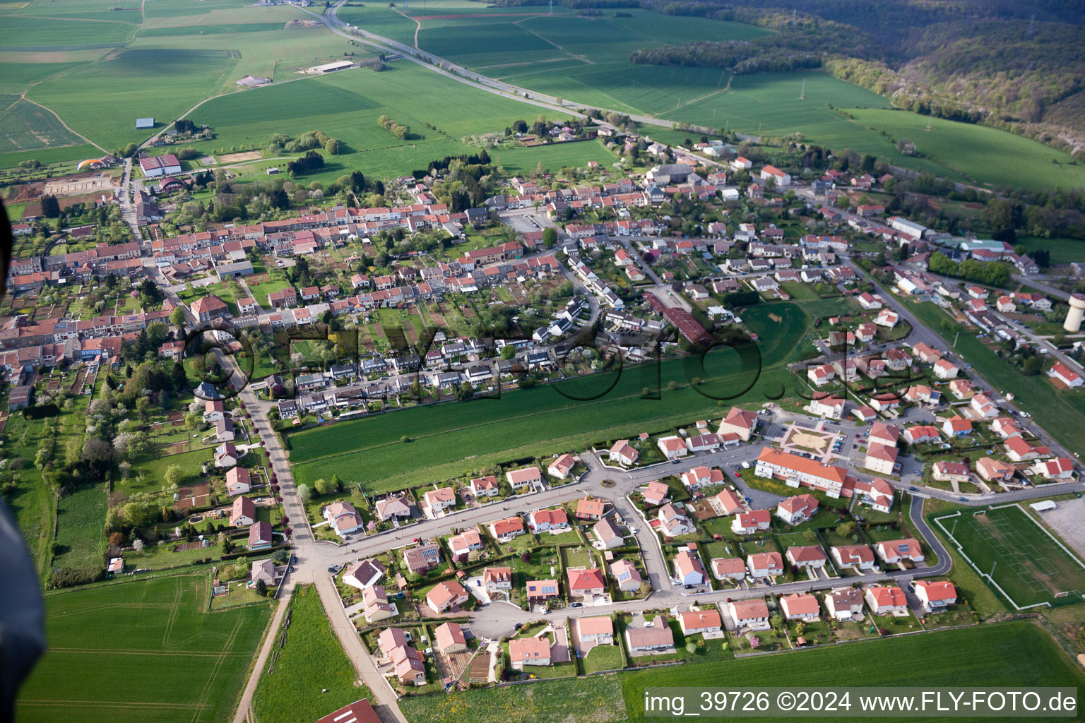 Vue oblique de Villers-la-Montagne dans le département Meurthe et Moselle, France