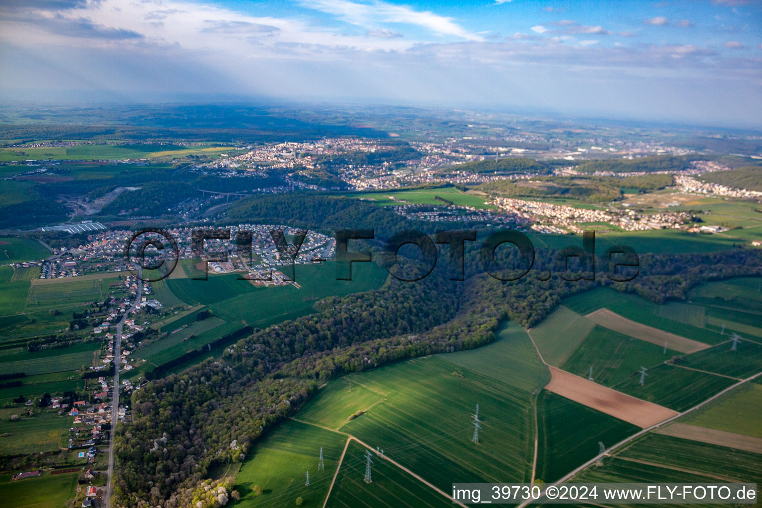 Vue aérienne de Réhon dans le département Meurthe et Moselle, France