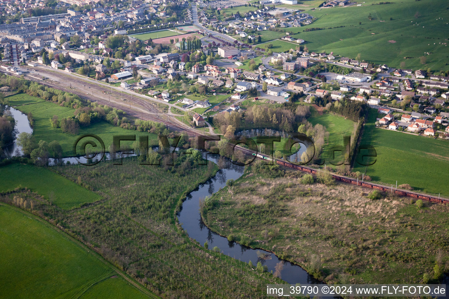 Vue aérienne de Gare à Blagny dans le département Ardennes, France
