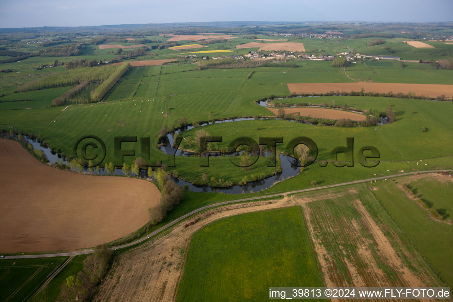 Vue aérienne de Tétaigne dans le département Ardennes, France