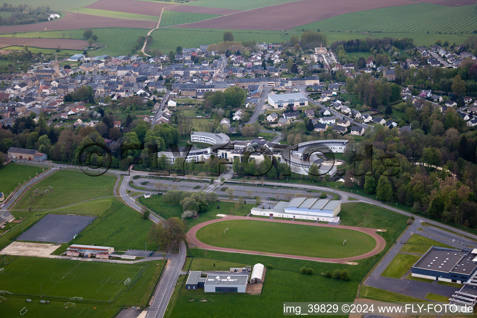 Vue aérienne de La Moncelle dans le département Ardennes, France