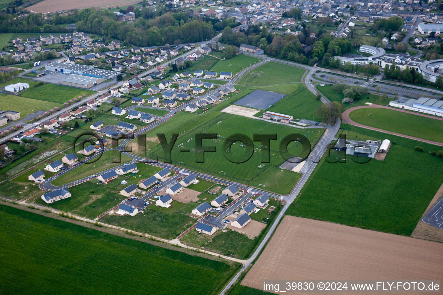 Vue aérienne de La Moncelle dans le département Ardennes, France