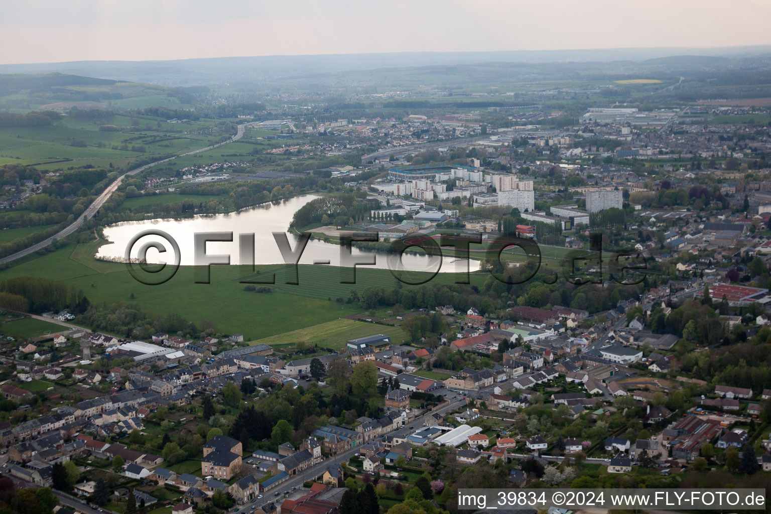 Vue aérienne de Balan dans le département Ardennes, France