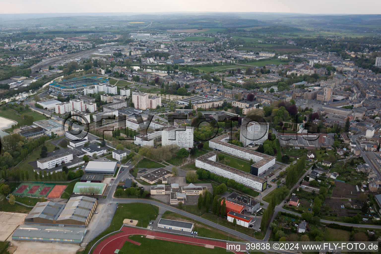 Vue aérienne de Sedan dans le département Ardennes, France