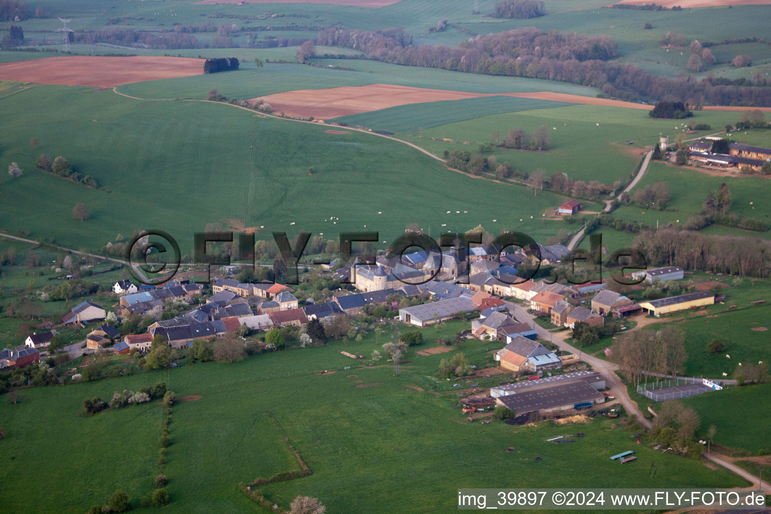 Photographie aérienne de L'Échelle dans le département Ardennes, France