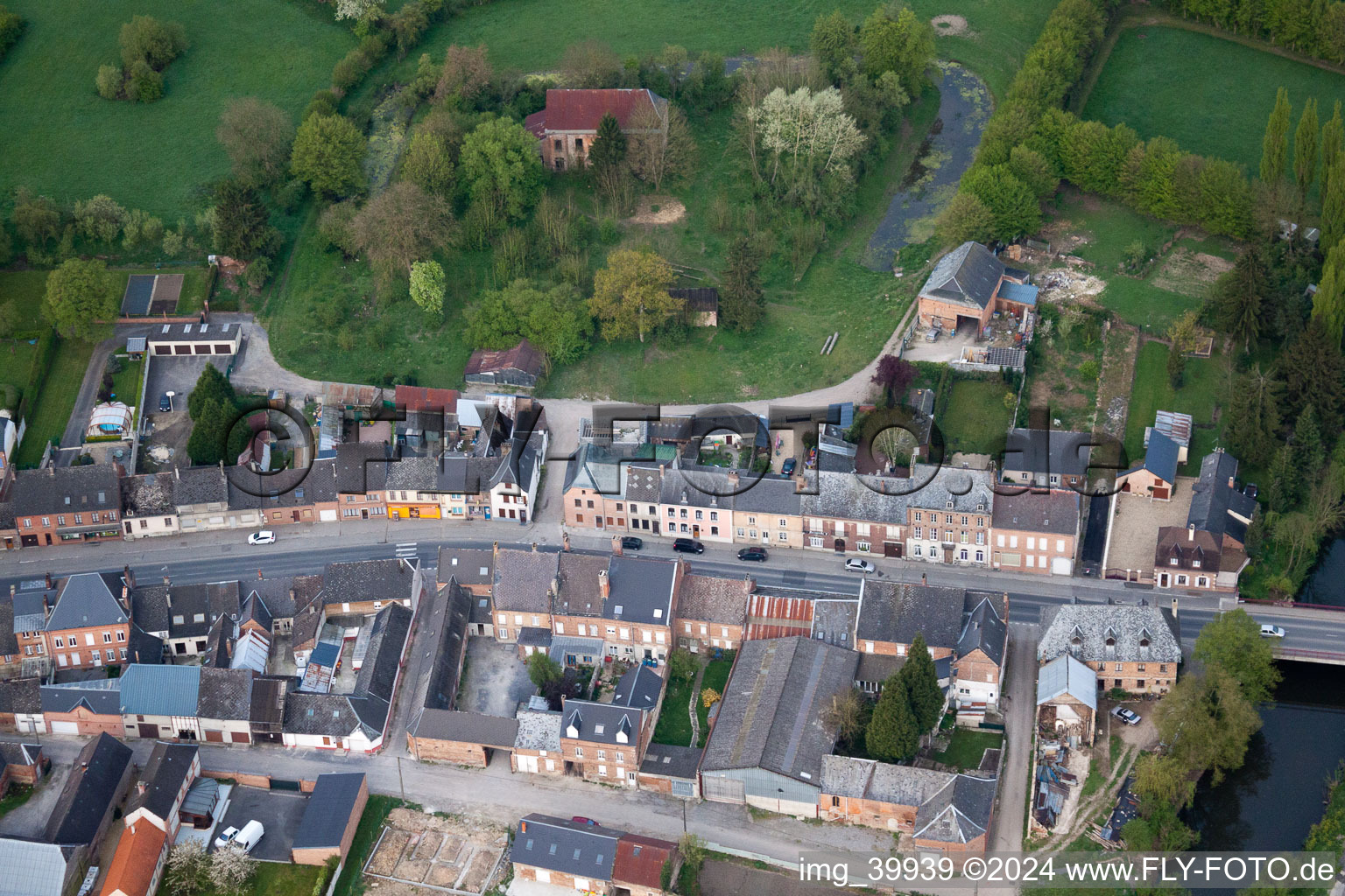 Vue aérienne de Étréaupont dans le département Aisne, France