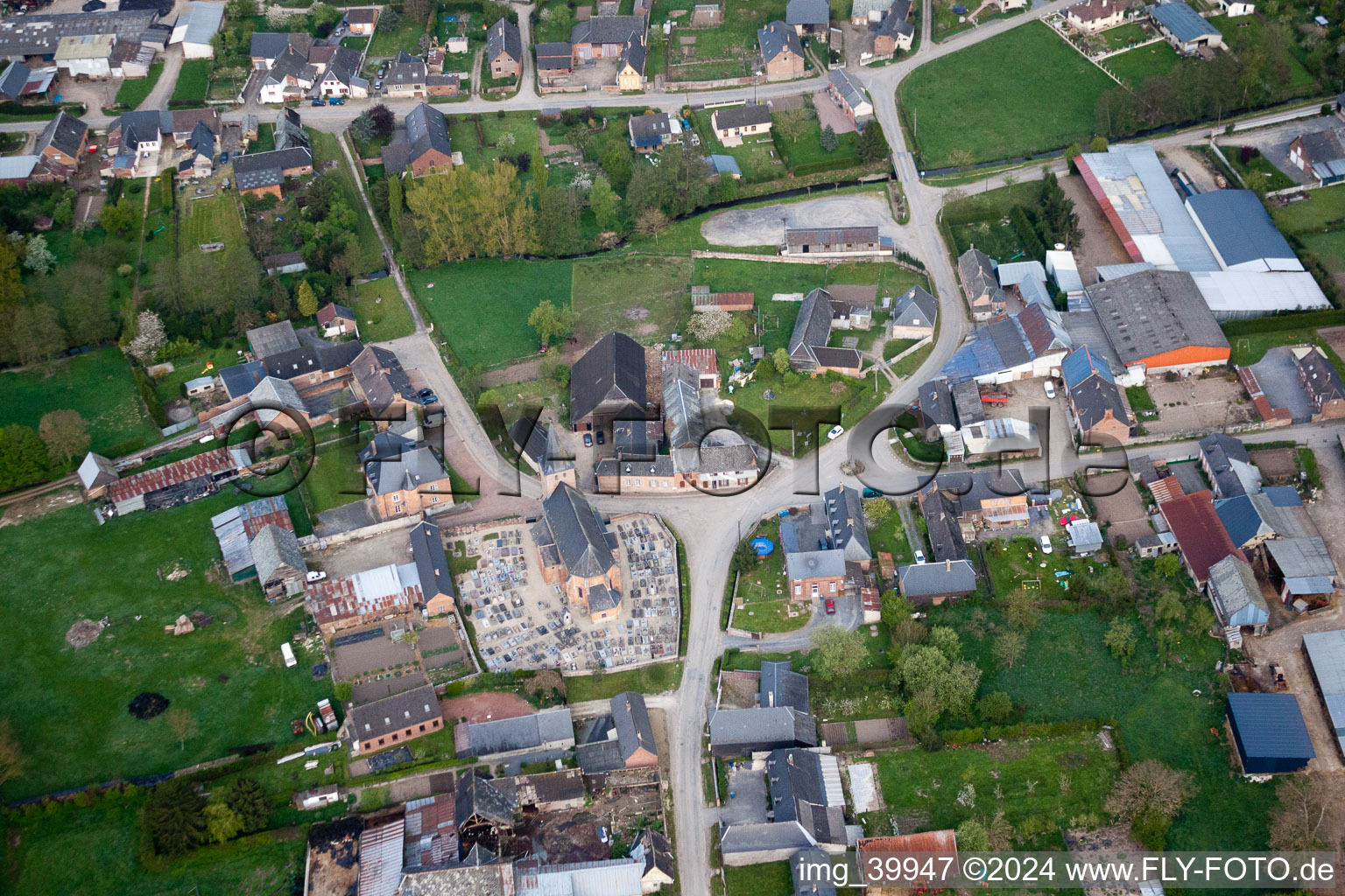 Vue aérienne de Sorbais dans le département Aisne, France