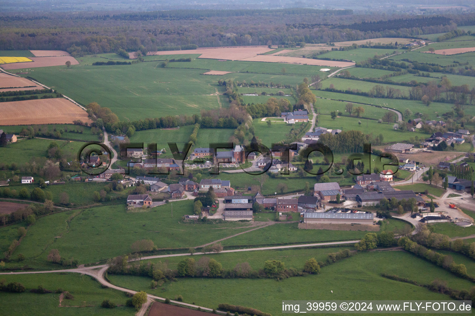 Vue aérienne de Marly-Gomont dans le département Aisne, France