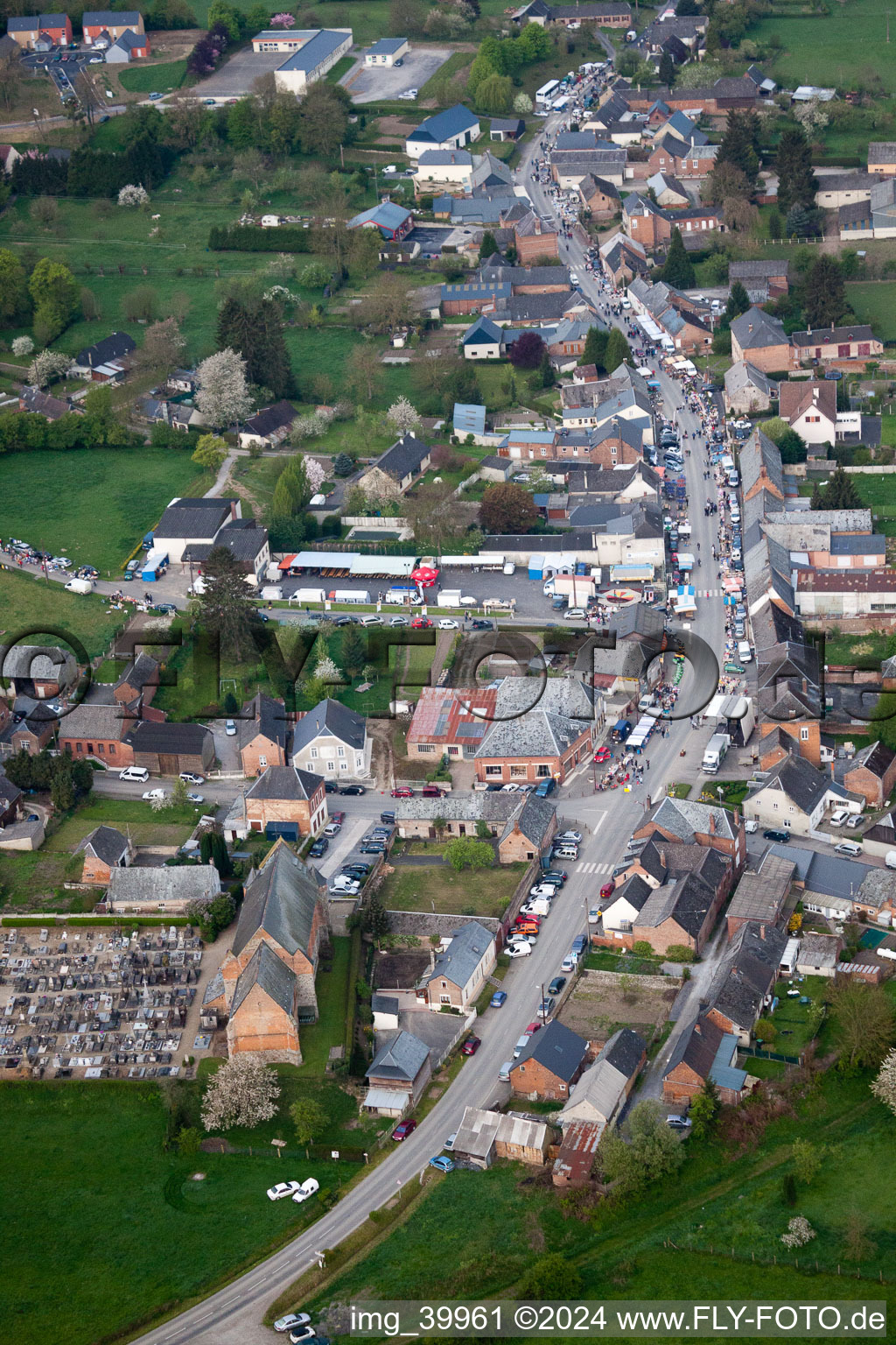 Photographie aérienne de Marly-Gomont dans le département Aisne, France